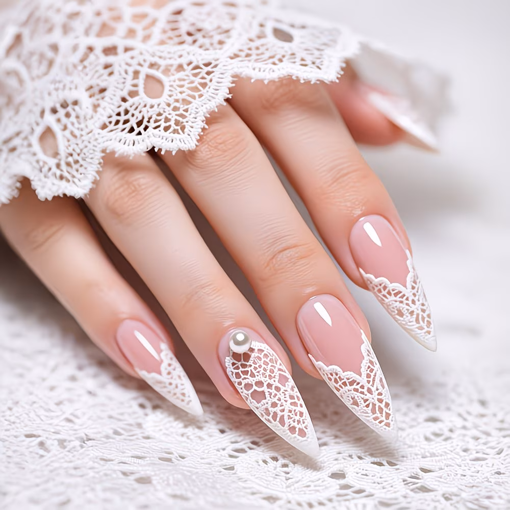  Nails