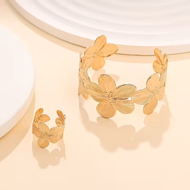  Rings And Golden Bracelets