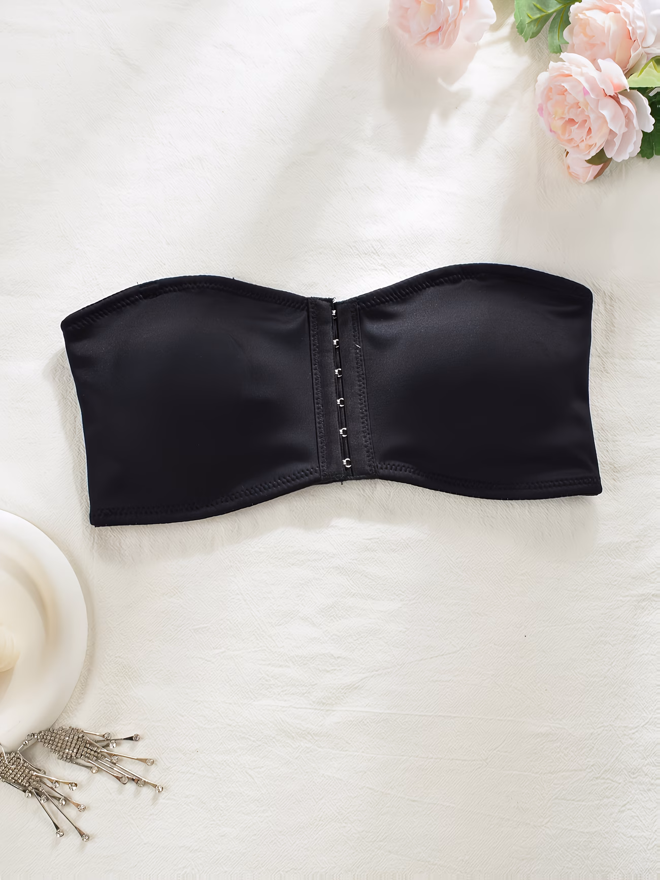 Clasp Bandeau Bra 