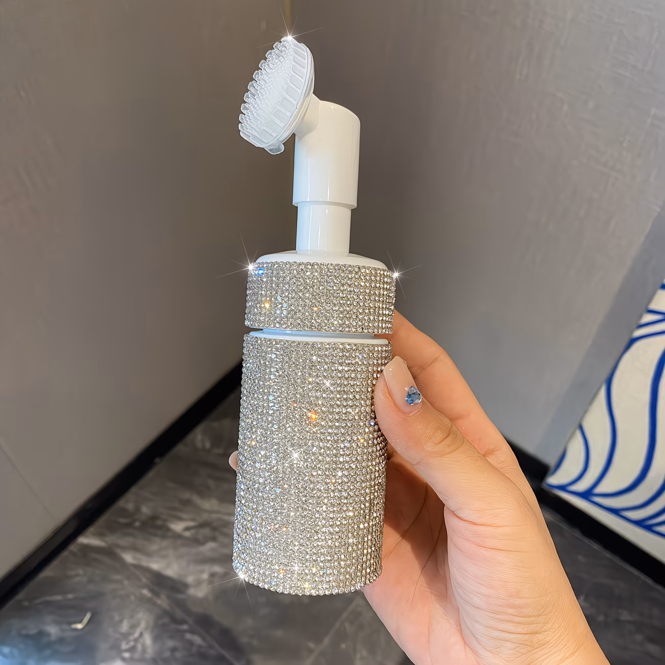 Facial Cleanser Dispenser