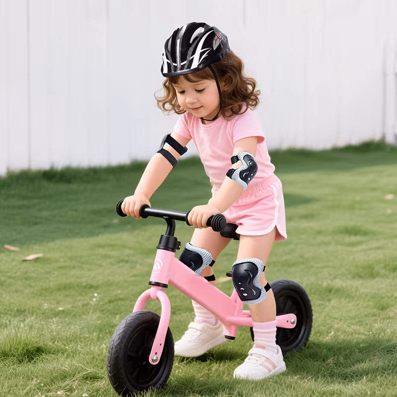 Protective Gear Set for Bicycle
