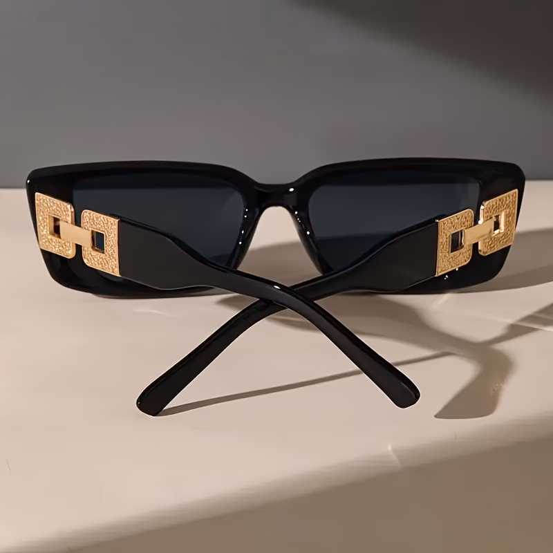  Black Glasses