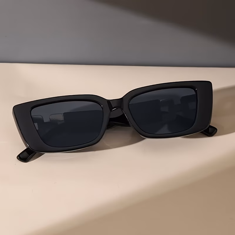  Black Glasses