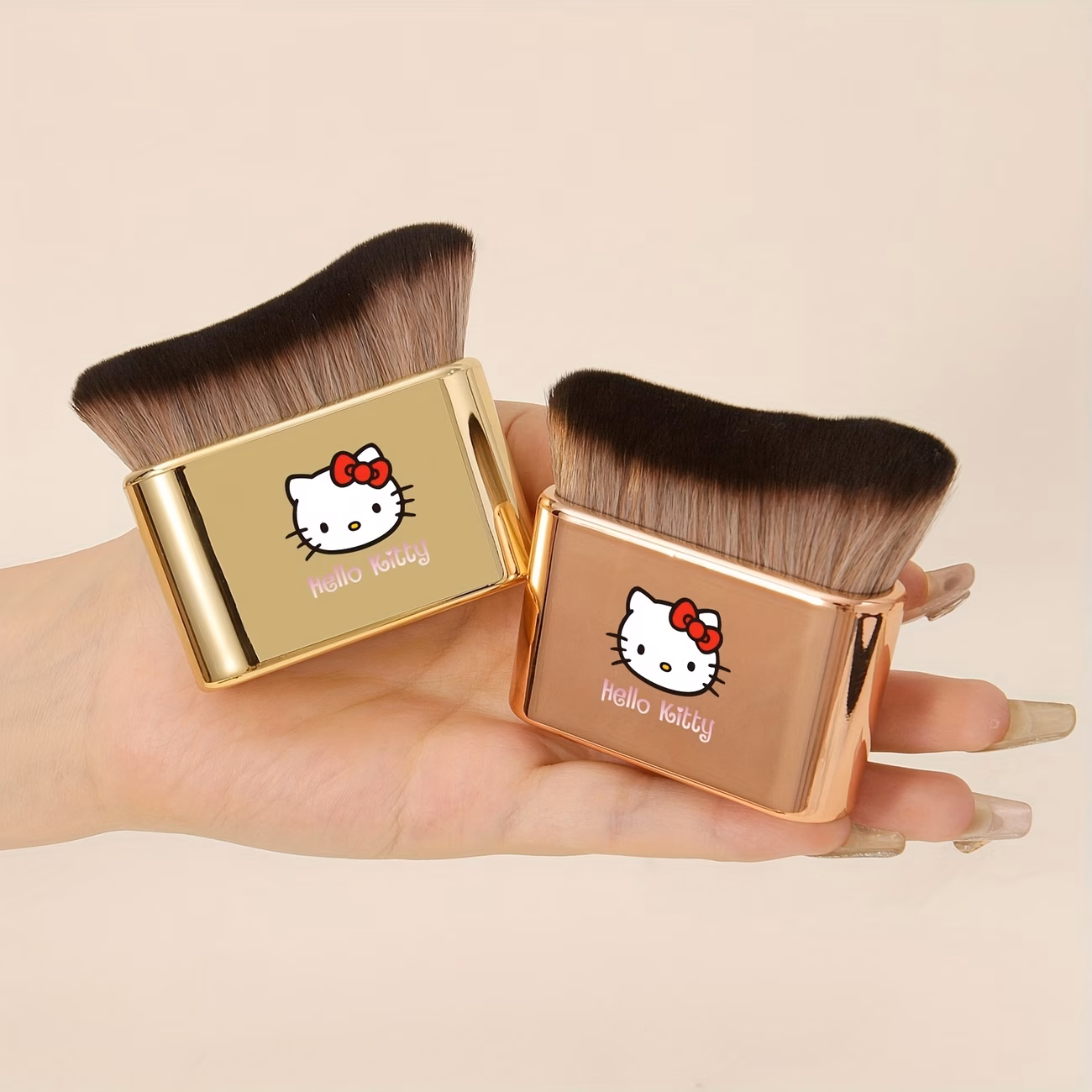 Hello Kitty Foundation Brush