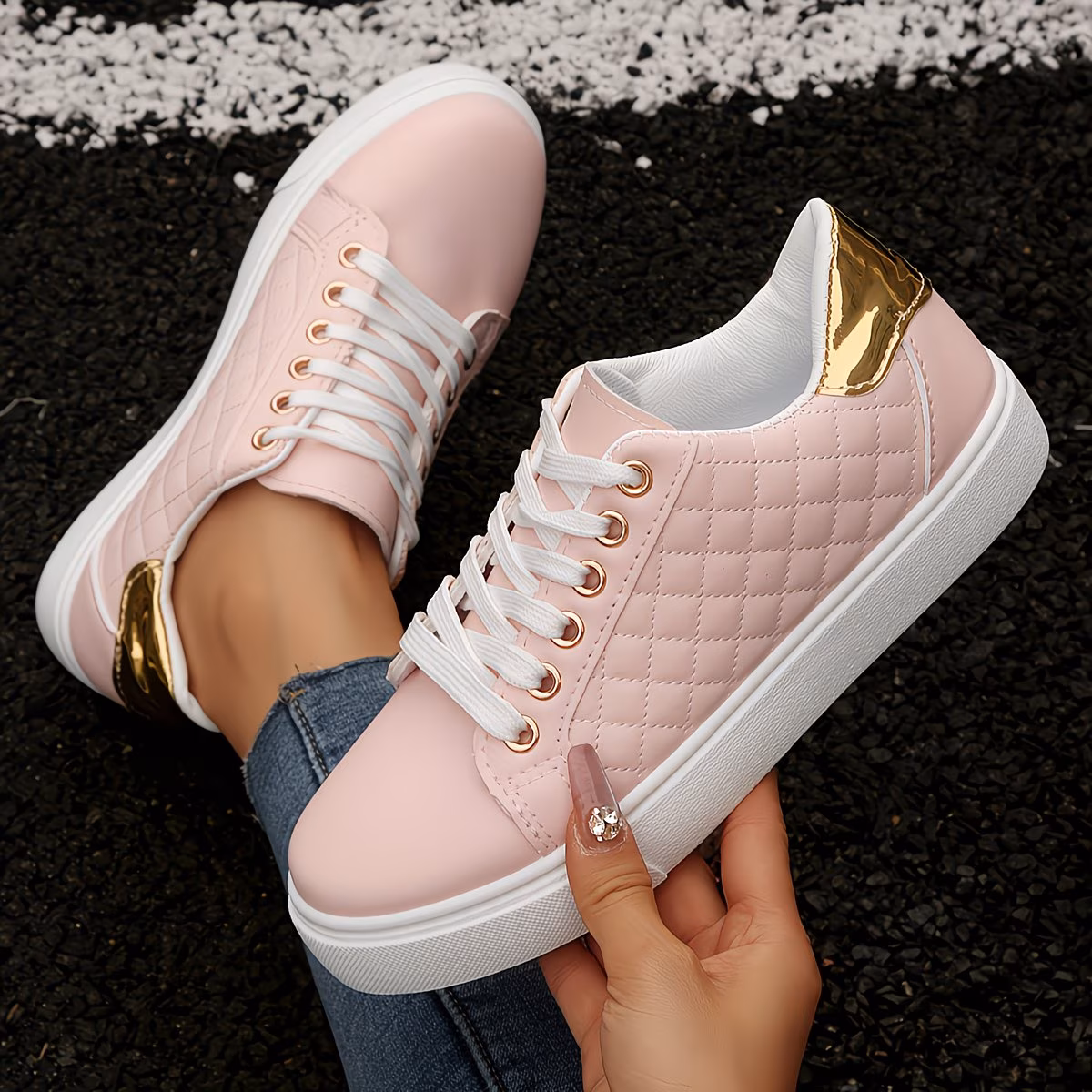  Sneakers