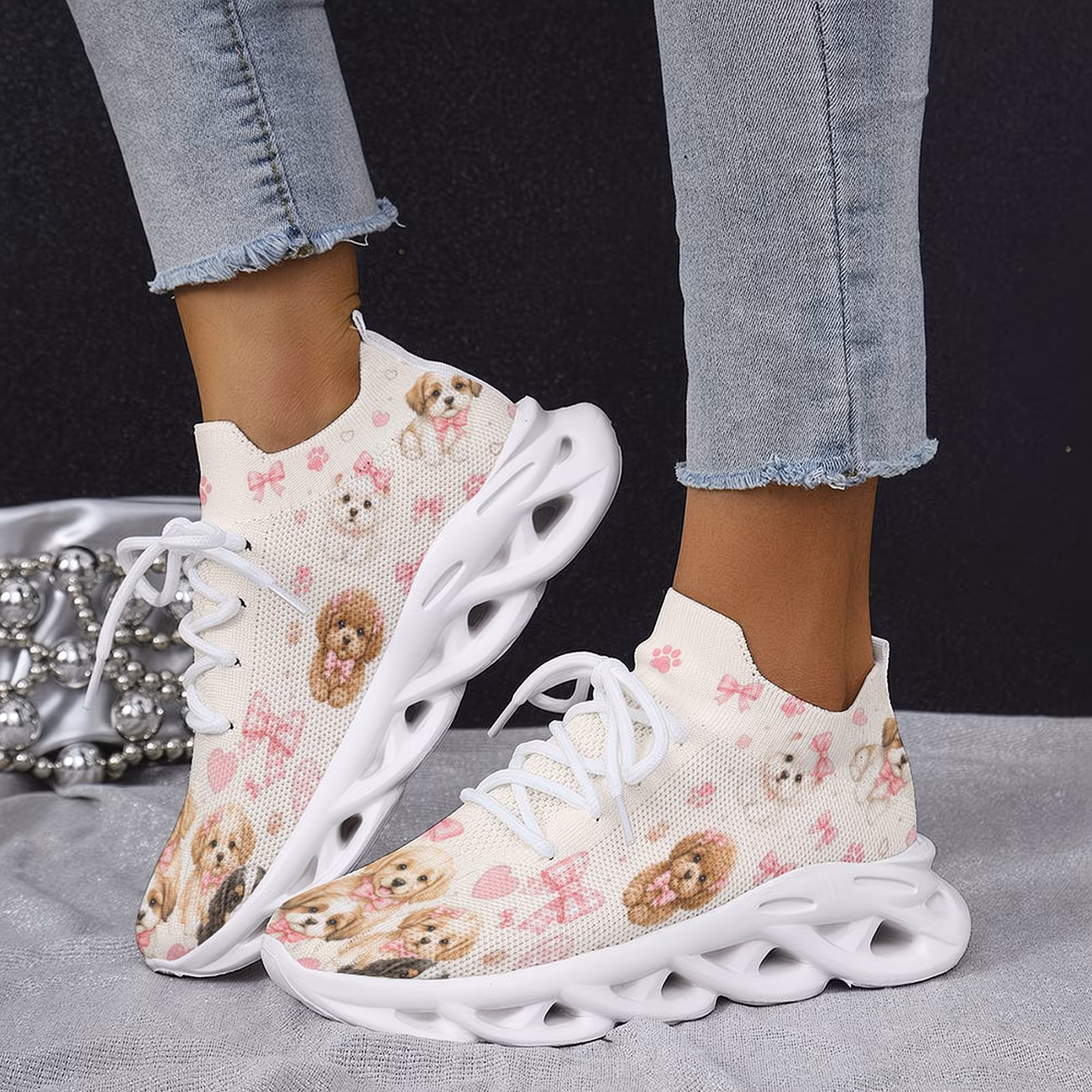  Sneakers