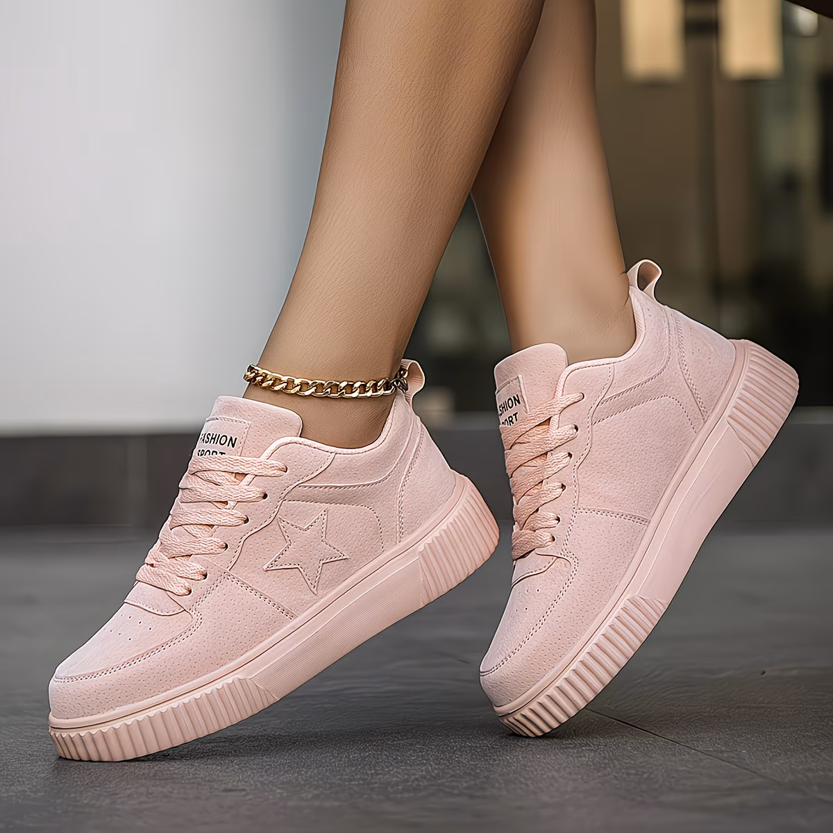  Sneakers
